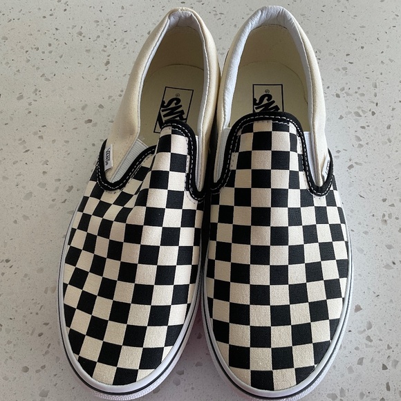 Vans Shoes - VANS BRAND NEW WITH BOX - MEN - 8.5, WOMEN 10